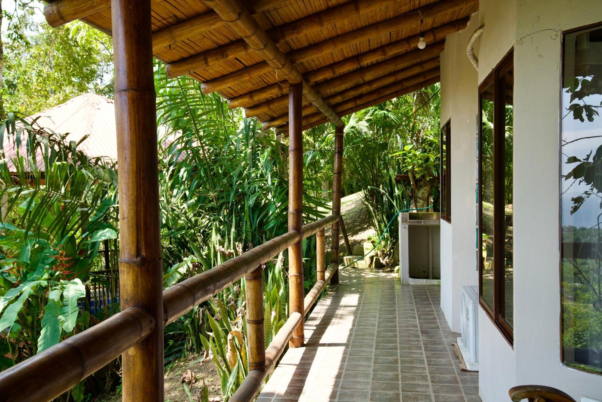 Samai Lodge Holistic Living Olón Exterior foto
